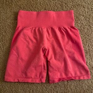 NVGTN Coral seamless shorts